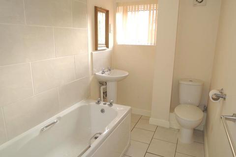1 bedroom flat to rent, Harrison Road, Sutton Coldfield, West Midlands, B74