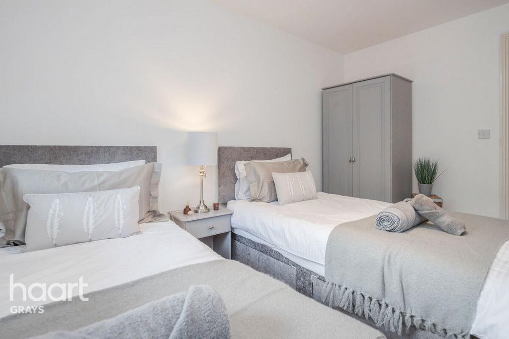 Anchor Court, Argent Street, GRAYS 2 bed flat for sale £285,000