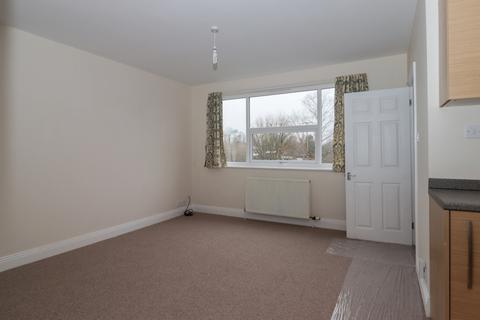 1 bedroom maisonette to rent, Brooklyn Court New Farm Road, Alresford, Hampshire, SO24