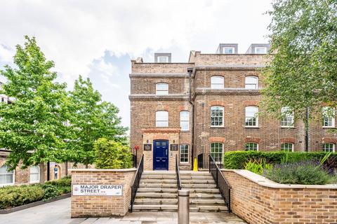 3 bedroom penthouse for sale, Barracks Court, Woolwich Riverside, London, SE18