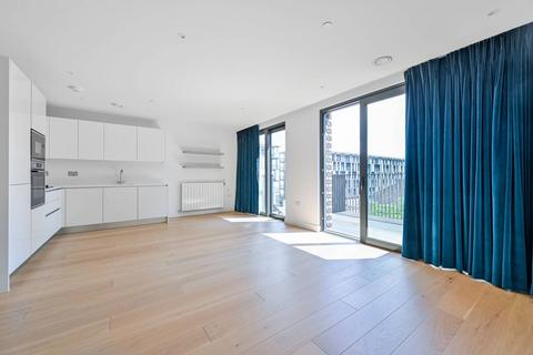 3 bedroom penthouse for sale, Barracks Court, Woolwich Riverside, London, SE18