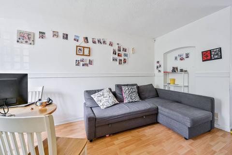 4 Matchless Drive, London, SE18 4JF