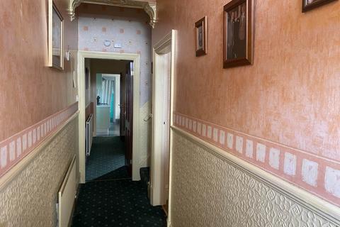 7 Verney Road, Royton, Oldham, OL2 6AZ
