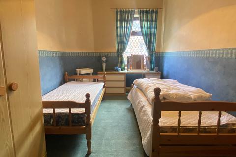 7 Verney Road, Royton, Oldham, OL2 6AZ