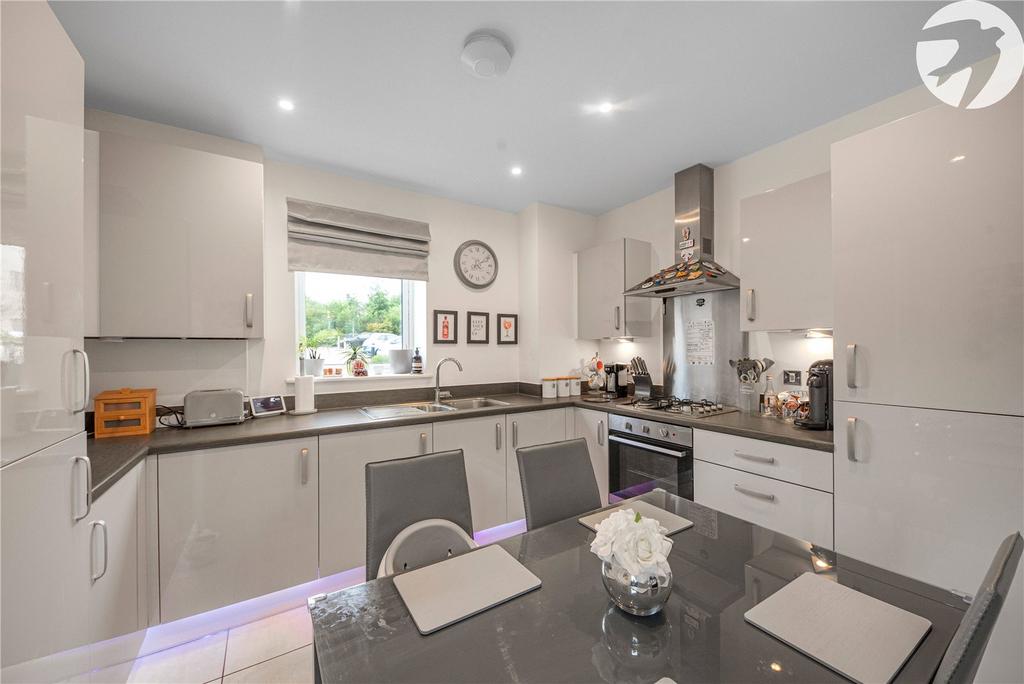 Kitchen/Dining Area