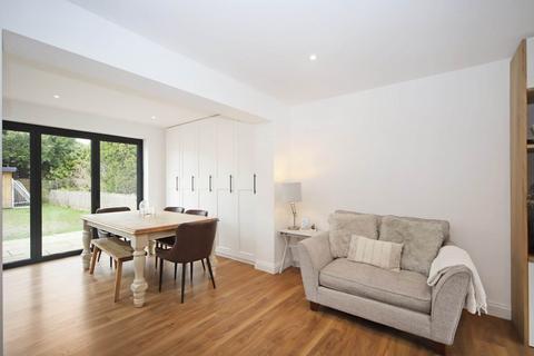 4 bedroom detached house for sale, Harcourt Road, Tring