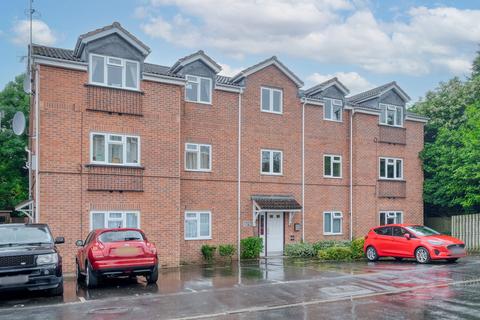 1 bedroom flat for sale, Catkins Close, Catshill, Bromsgrove, B61 0TT