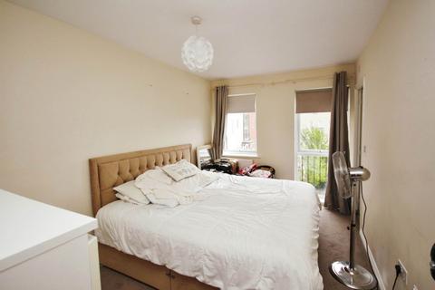 2 bedroom apartment to rent, Nicholson Park, Bracknell RG12