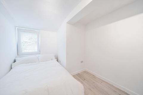 1 bedroom apartment for sale, Hooks Close, Peckham, London