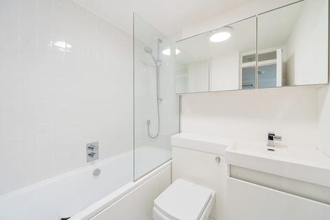 57 Hooks Close, London, SE15 2TP