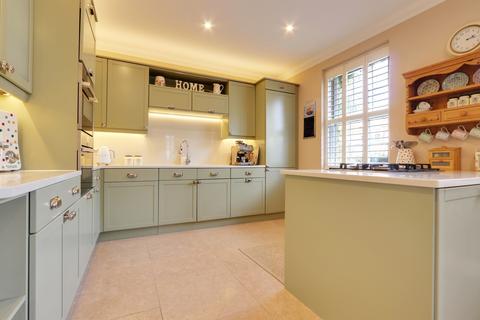 2 Hambledon Way, Sherfield On Loddon, Hook, RG27 0SB