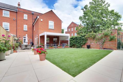 2 Hambledon Way, Sherfield On Loddon, Hook, RG27 0SB