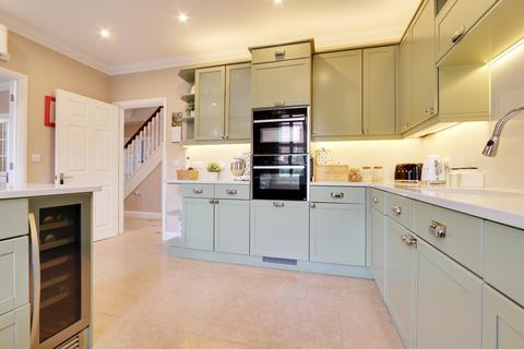 2 Hambledon Way, Sherfield On Loddon, Hook, RG27 0SB