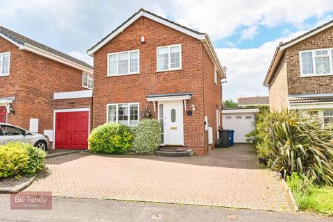 3 bedroom detached house for sale, Yew Tree Avenue, Lichfield, WS14