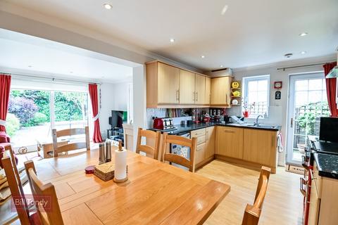 3 bedroom detached house for sale, Yew Tree Avenue, Lichfield, WS14