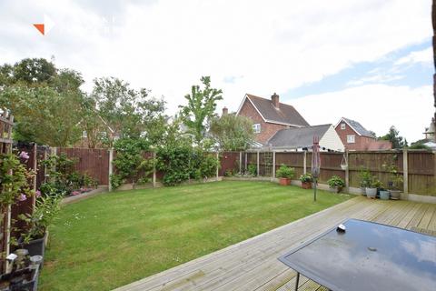 3 bedroom semi-detached house for sale, Weeley Road, Little Clacton