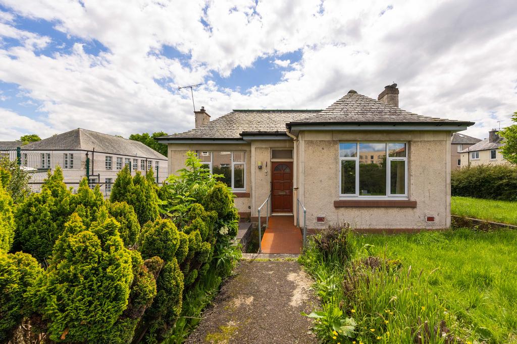 Sighthill Loan, Edinburgh EH11 3 bed detached bungalow for sale £210,000