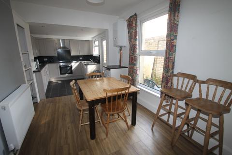 6 bedroom terraced house to rent, Bedford Park, Plymouth PL4