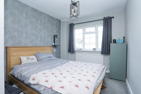 1 bedroom flat for sale, High Street, St. Peters, CT10