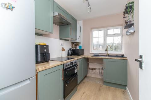 1 bedroom flat for sale, High Street, St. Peters, CT10