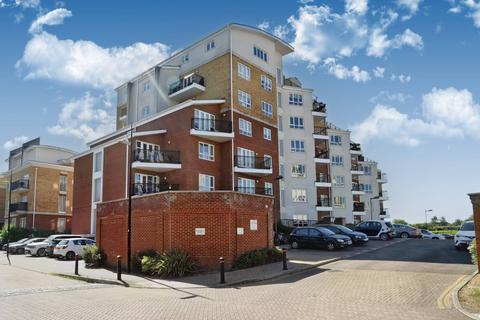 2 bedroom flat for sale, The Gateway, Watford WD18