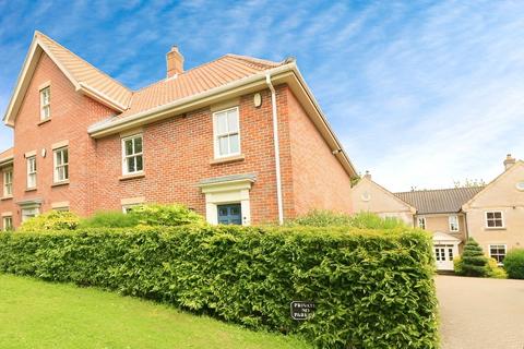 4 bedroom semi-detached house for sale, Avenue Road, Wymondham, Norfolk, NR18