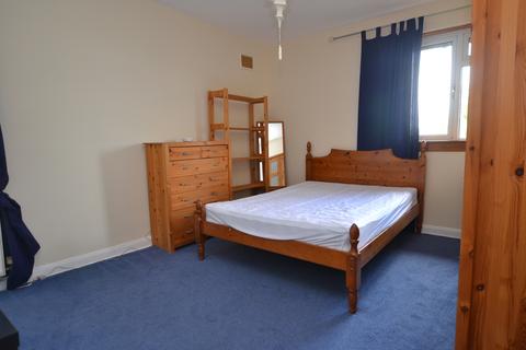 2 bedroom flat to rent, Orchard Brae Gardens, Edinburgh, EH4