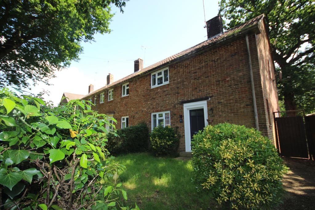 Meyers Wood, Partridge Green RH13 2 bed end of terrace house to rent