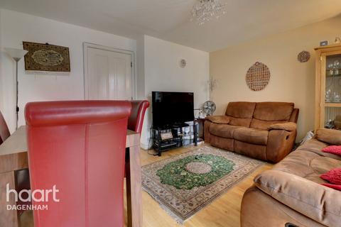 2 bedroom end of terrace house for sale, St Marks Place, Essex