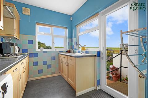 203 Waltham Way, London, E4 8AG