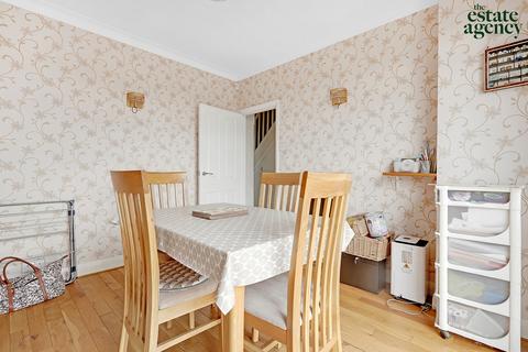 203 Waltham Way, London, E4 8AG