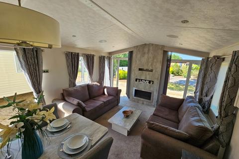 2 bedroom lodge for sale, Malvern View