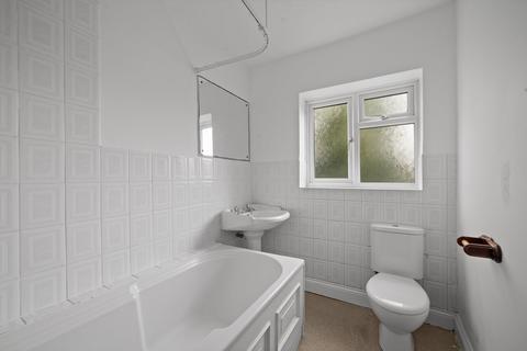 64, Riverbank Laleham Road, Staines-upon-thames, TW18 2QF