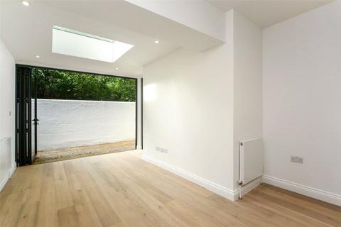 3 bedroom flat for sale, Addison Gardens, Brook Green, W14