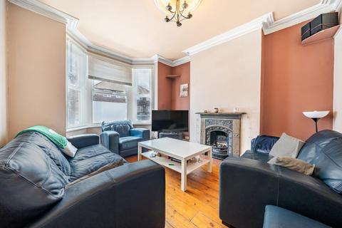 4 bedroom terraced house for sale, Quicks Road, Wimbedon