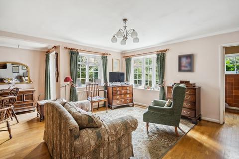 Jemima Cottage Marlow Road, Bourne End, SL8 5PJ