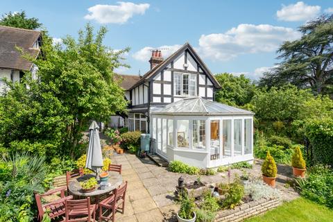 Jemima Cottage Marlow Road, Bourne End, SL8 5PJ