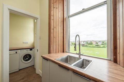 97/7 Harrison Road, Edinburgh, EH11 1LT