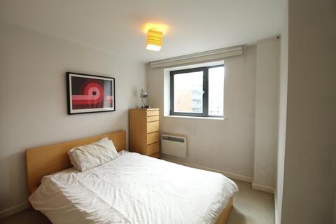 1 bedroom flat for sale, VELOCITY EAST, 4 CITY WALK, LEEDS, LS11