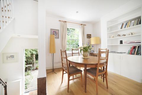 2 bedroom terraced house to rent, Halton Road, Islington, London