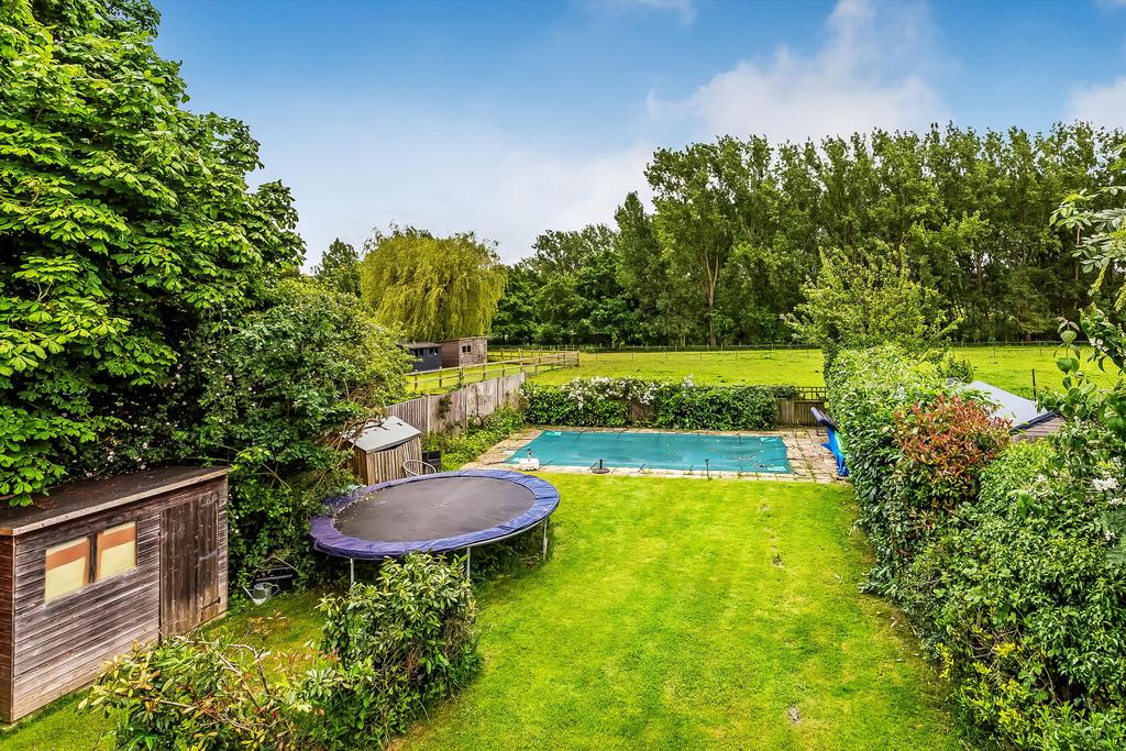 Lower Farm Road, Effingham... 4 bed detached house for sale £1,350,000