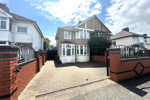 12 Hereford Road, Feltham, TW13 5BT