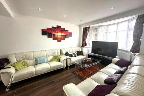 12 Hereford Road, Feltham, TW13 5BT