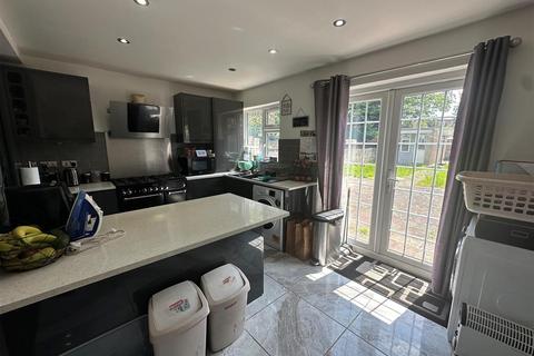 12 Hereford Road, Feltham, TW13 5BT