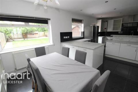 5 bedroom semi-detached house to rent, Ravenhurst Road, Braunstone Town