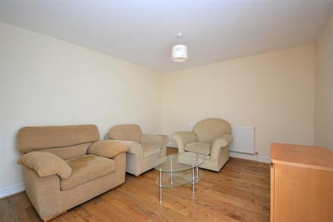 3 bedroom end of terrace house to rent, Cornford Close Bromley BR2
