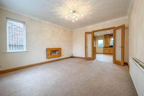 2 bedroom bungalow for sale, Cross Tree Lane, Messingham, North Lincolnshire, DN17