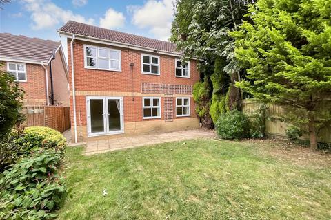 4 bedroom detached house for sale, Primrose Copse, Horsham, West Sussex