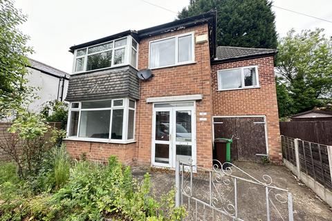 4 bedroom terraced house to rent, Park Range, Manchester, M14