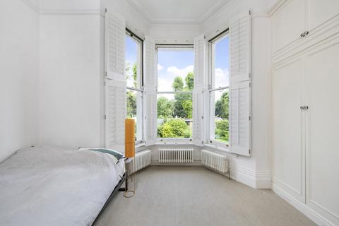 2 bedroom flat for sale, Kings Road, Richmond, Surrey